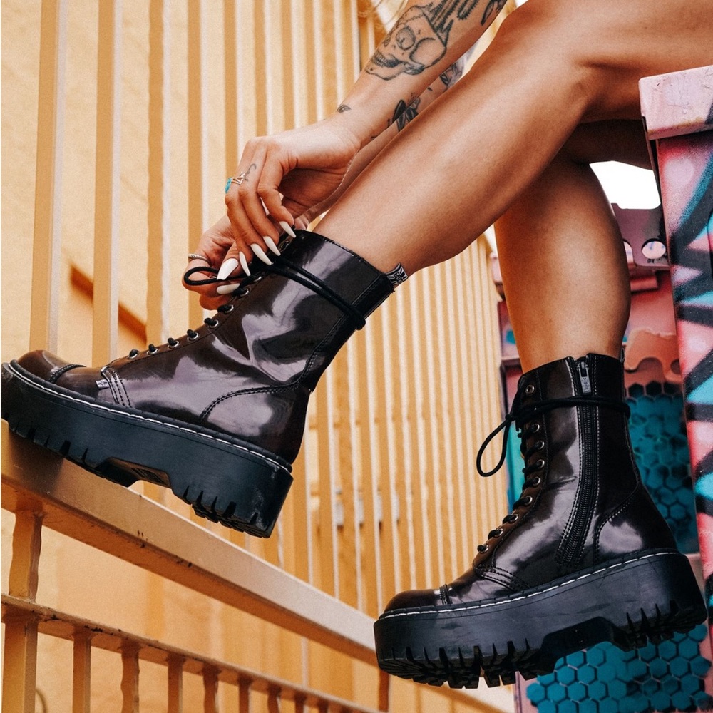 TUK boots